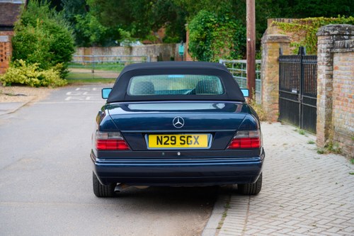 1996 Mercedes Benz E220 Cabriolet (W124) En venta (imagen 20 de 183)