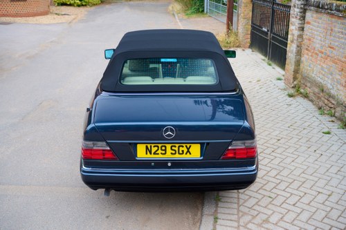 1996 Mercedes Benz E220 Cabriolet (W124) En venta (imagen 21 de 183)