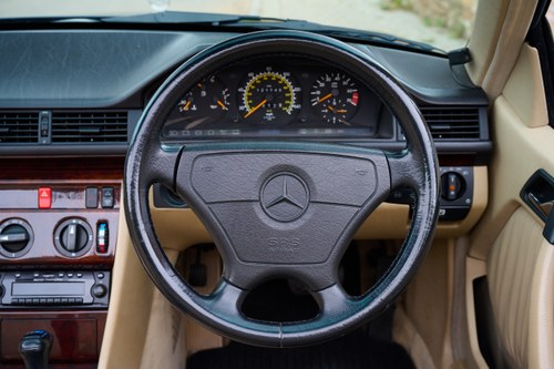 1996 Mercedes Benz E220 Cabriolet (W124) En venta (imagen 77 de 183)