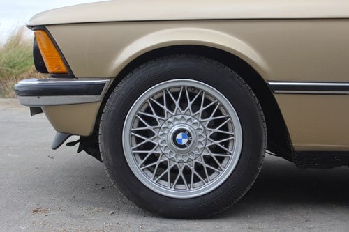 1982 BMW E21 320 Te koop (foto 32 van 139)