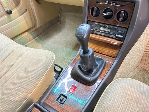 1984 Mercedes-Benz 200 T Estate W123 En venta (imagen 18 de 59)