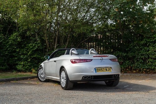 2007 Alfa Romeo 2.2 Spider JTS zum Verkauf (Bild 23 von 226)