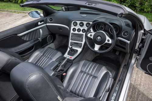 2007 Alfa Romeo 2.2 Spider JTS zum Verkauf (Bild 79 von 226)