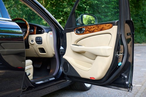 2007 Jaguar 4.2 V8 Sovereign Supercharged LWB X358 Te koop (foto 29 van 183)