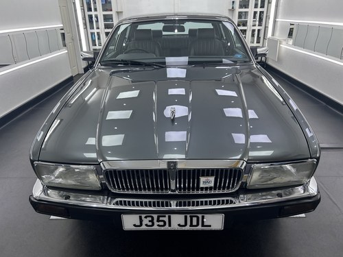1991 Jaguar XJ6 3.2 Sovereign (XJ40) For Sale (picture 10 of 119)