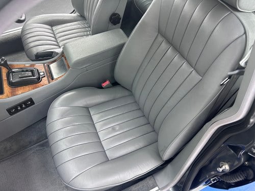 1991 Jaguar XJ6 3.2 Sovereign (XJ40) For Sale (picture 20 of 119)