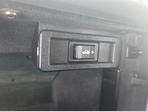 1991 Jaguar XJ6 3.2 Sovereign (XJ40) For Sale (picture 23 of 119)