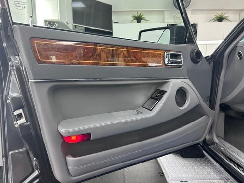 1991 Jaguar XJ6 3.2 Sovereign (XJ40) For Sale (picture 53 of 119)