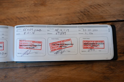 2007 Aston Martin V8 Vantage Roadster Te koop (foto 97 van 114)