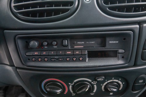 1996 Renault Megane Coupe 2.0 8v Te koop (foto 33 van 144)