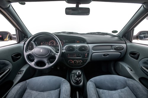 1996 Renault Megane Coupe 2.0 8v Te koop (foto 36 van 144)