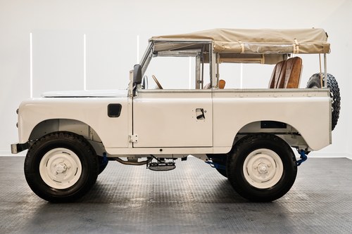 1972 Land Rover Series IIA 88in En venta (imagen 44 de 225)