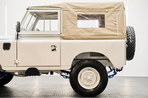 1972 Land Rover Series IIA 88in En venta (imagen 147 de 225)