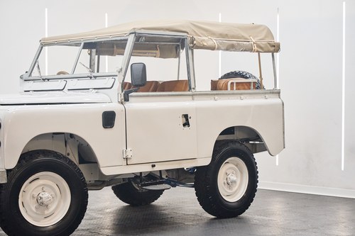 1972 Land Rover Series IIA 88in En venta (imagen 178 de 225)