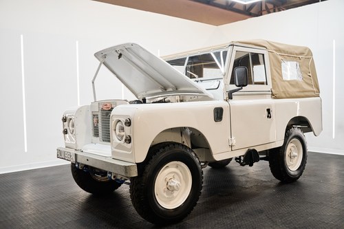 1972 Land Rover Series IIA 88in En venta (imagen 196 de 225)