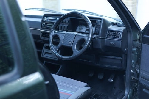 1990 Volkswagen Golf Mk2 GTI 16V For Sale (picture 33 of 237)