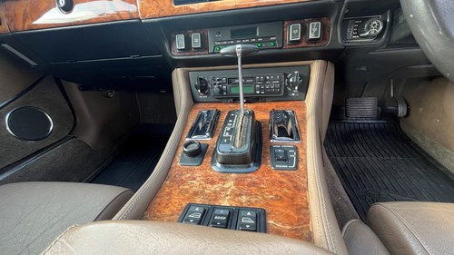 1988 Jaguar XJ-S V12 Convertible In vendita (immagine 35 di 94)