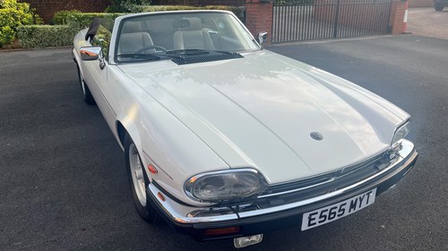 1988 Jaguar XJ-S V12 Convertible In vendita (immagine 9 di 94)