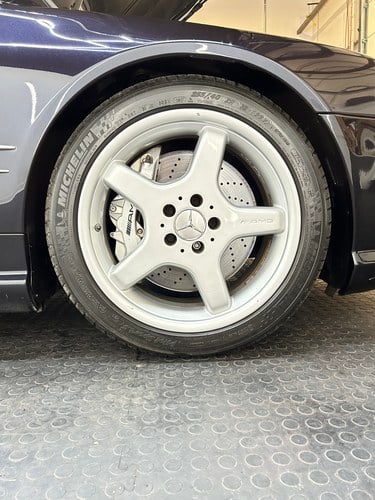 2002 Mercedes-Benz R230 SL55 AMG Designo à vendre (picture 9 of 57)