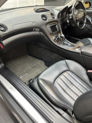 2002 Mercedes-Benz R230 SL55 AMG Designo à vendre (picture 17 of 57)