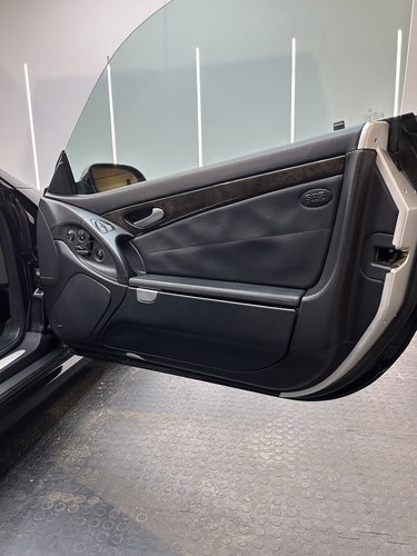 2002 Mercedes-Benz R230 SL55 AMG Designo à vendre (picture 24 of 57)