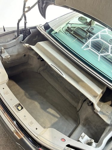 2002 Mercedes-Benz R230 SL55 AMG Designo à vendre (picture 26 of 57)