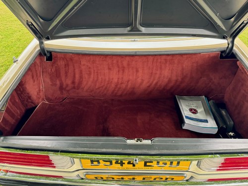 1984 Mercedes 500SL Auto (R107) zum Verkauf (Bild 30 von 55)