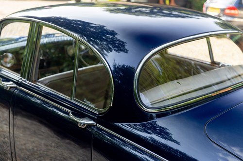 1968 Daimler V8-250 For Sale (picture 180 of 268)