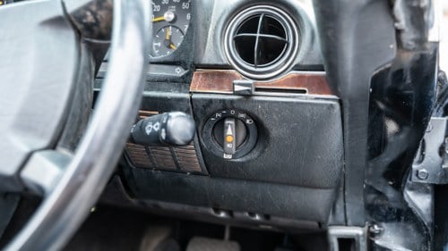 1988 Mercedes-Benz R107 300SL zum Verkauf (Bild 33 von 192)