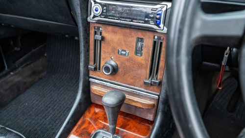 1988 Mercedes-Benz R107 300SL zum Verkauf (Bild 38 von 192)