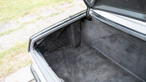 1988 Mercedes-Benz R107 300SL zum Verkauf (Bild 73 von 192)