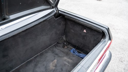 1988 Mercedes-Benz R107 300SL zum Verkauf (Bild 74 von 192)