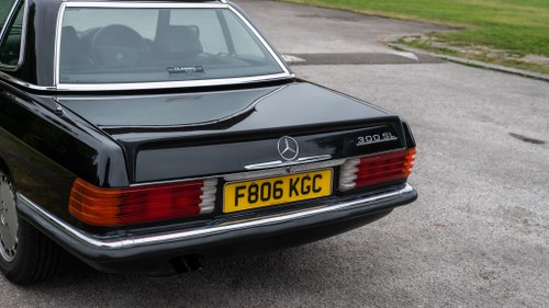 1988 Mercedes-Benz R107 300SL zum Verkauf (Bild 114 von 192)
