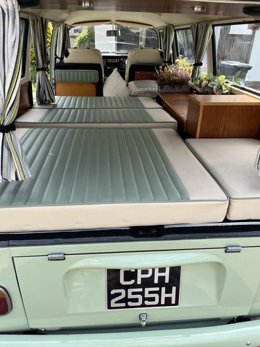 1970 Volkswagen Type 2 Kombi Camper In vendita (immagine 11 di 18)