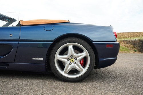 1995 Ferrari F355 Spider Manual à vendre (picture 34 of 194)