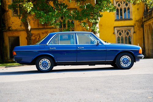 1985 Mercedes-Benz W123 200 For Sale (picture 5 of 208)