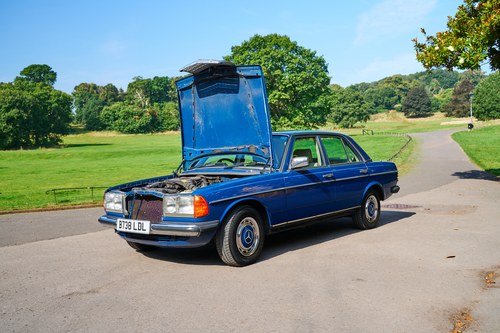 1985 Mercedes-Benz W123 200 For Sale (picture 27 of 208)