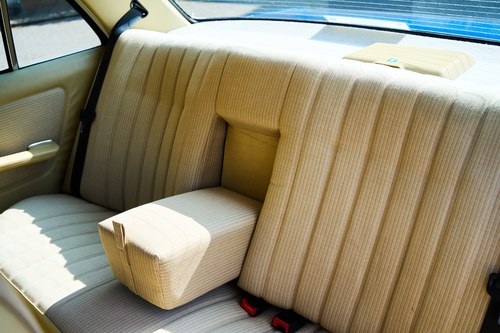 1985 Mercedes-Benz W123 200 For Sale (picture 62 of 208)