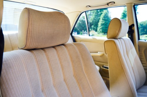 1985 Mercedes-Benz W123 200 For Sale (picture 84 of 208)