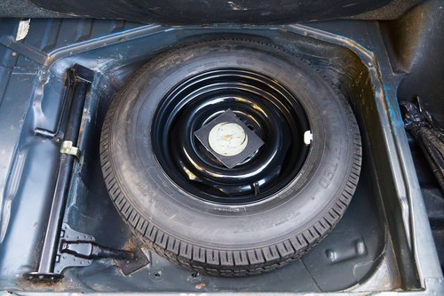 1985 Mercedes-Benz W123 200 For Sale (picture 95 of 208)