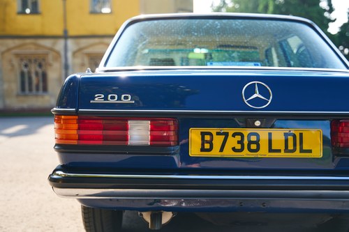 1985 Mercedes-Benz W123 200 For Sale (picture 116 of 208)