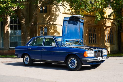 1985 Mercedes-Benz W123 200 For Sale (picture 120 of 208)