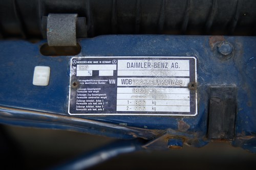 1985 Mercedes-Benz W123 200 For Sale (picture 148 of 208)