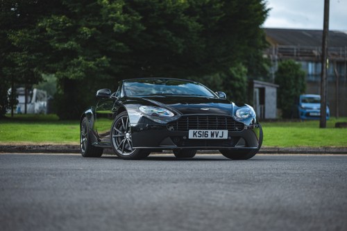 2016 Aston Martin Vantage S Roadster à vendre (picture 2 of 119)