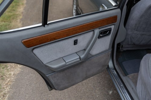 1984 Ford Granada Mk2 2.8 Ghia à vendre (picture 75 of 193)