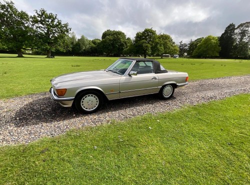 1986 Mercedes-Benz R107 300SL In vendita (immagine 42 di 224)