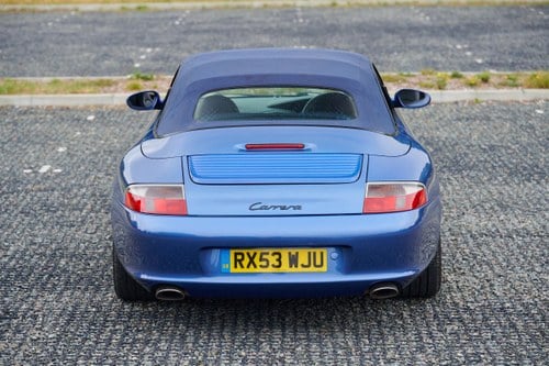 2003 Porsche 996 911 Carrera 2 Cabriolet Manual In vendita (immagine 32 di 182)