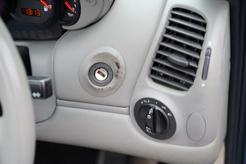 2003 Porsche 996 911 Carrera 2 Cabriolet Manual In vendita (immagine 60 di 182)