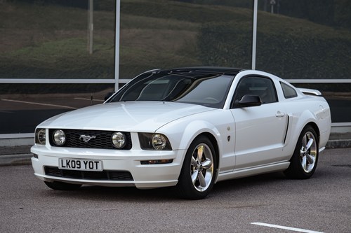 2009 Ford Mustang GT 4.6L V8 45th Anniversary ‘Glass Roof’ Te koop (foto 4 van 331)