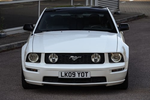 2009 Ford Mustang GT 4.6L V8 45th Anniversary ‘Glass Roof’ Te koop (foto 23 van 331)